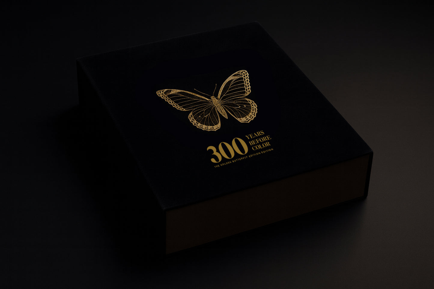 300 YEARS BEFORE COLOR, Gold Butterfly Edition. NUEVA.